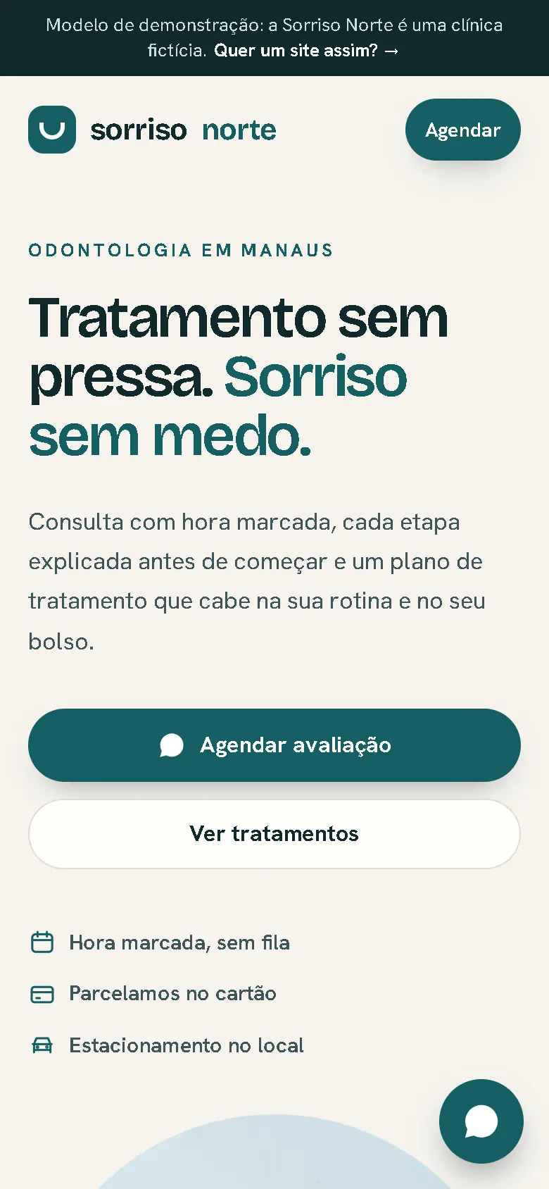 Sorriso Norte no celular: título, texto, botões de agendamento e tratamentos e vantagens da clínica.